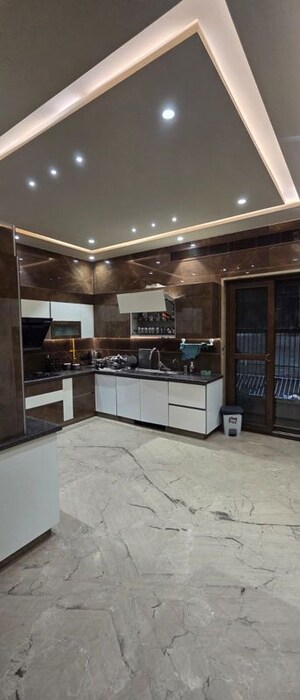 6+ BHK Villa – Exterior View View at Niti Khand ii - for Sale