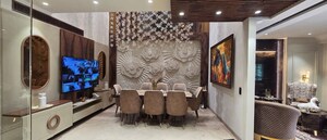 Bedroom in 6+ BHK Villa at Niti Khand ii – for Sale
