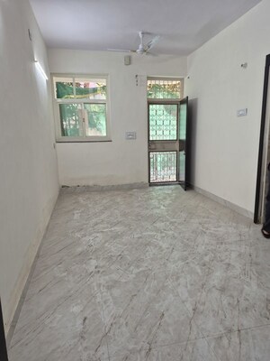 1.5 BHK Apartment For Rent in Mayur Vihar