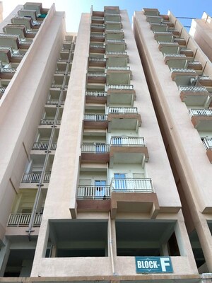  Apartment For Sale in Peoples Campus