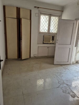 Bedroom in 4 BHK Apartment at Mayur Vihar – for Sale