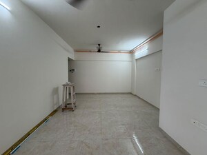 Room in 2 BHK Apartment at Swastik Park, Chembur – for Rent
