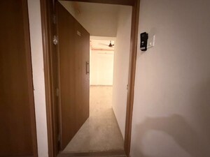 Room in 2 BHK Apartment at Swastik Park, Chembur – for Rent