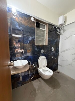 Team Area in 2 BHK Apartment at Swastik Park, Chembur – for Rent