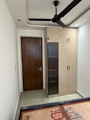 2 BHK Apartment For Sale in MKS Shiva Market, Pitampura