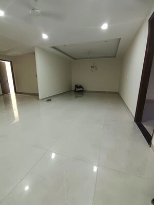 Room in 3.5 BHK Apartment at SBP Gateway Of Dreams, Dhakoli – for Rent
