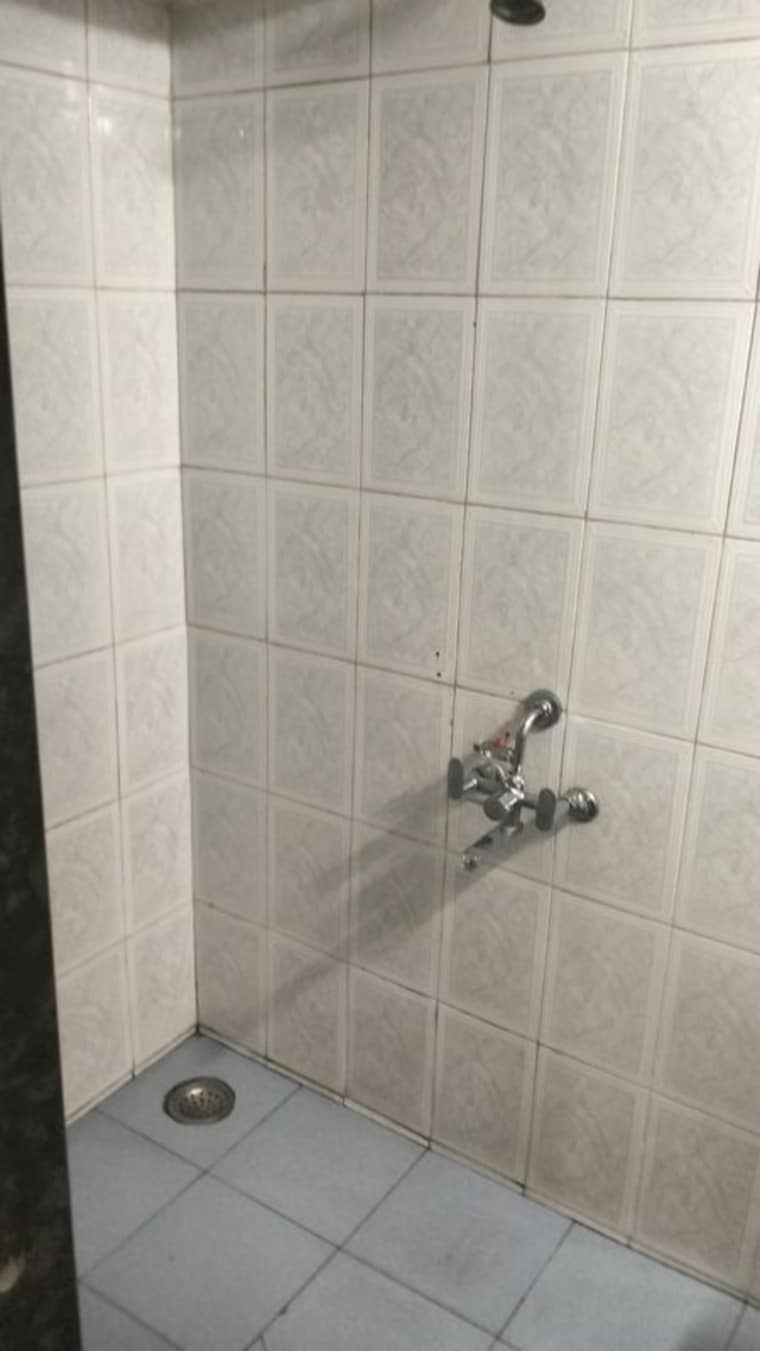 Bathroom, mira-chs 1 Bedroom 650 Sq.Ft. Apartment In Guru Nanak Nagar Pune 10778979
