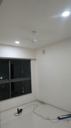 Room in 1 BHK Apartment at Raunak Heights, Ghodbunder Road – for Rent