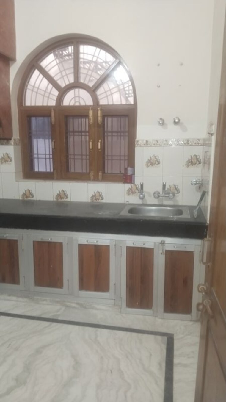Kitchen, gomti nagar 3 Bedroom 2100 Sq.Ft. Villa In Gomti Nagar Lucknow 10779111