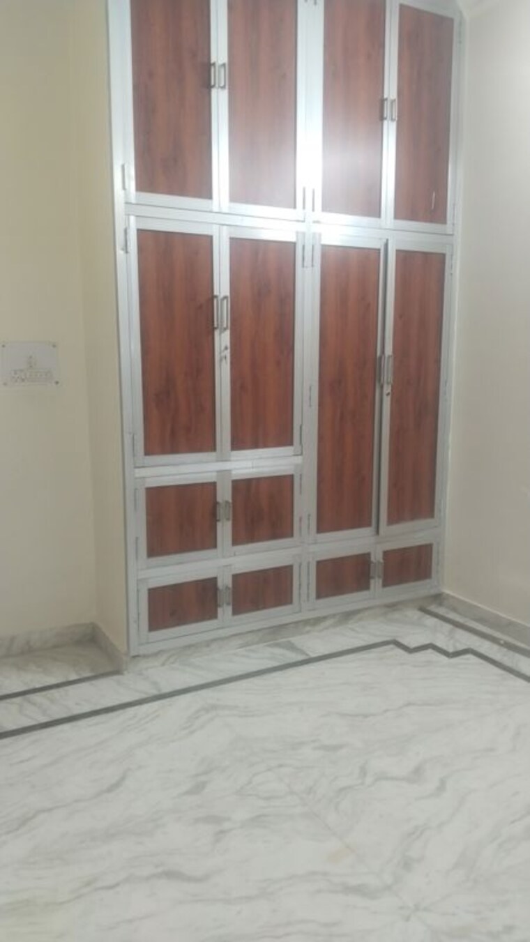 Room, gomti nagar 3 Bedroom 2100 Sq.Ft. Villa In Gomti Nagar Lucknow 10779111