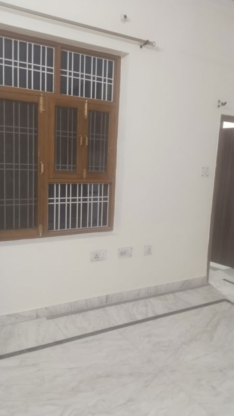 Room, gomti nagar 3 Bedroom 2100 Sq.Ft. Villa In Gomti Nagar Lucknow 10779111