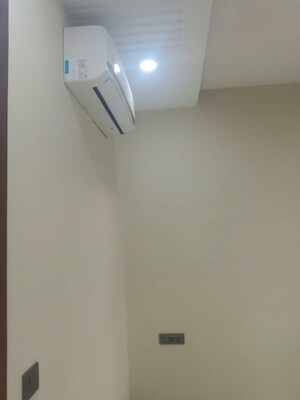 Room in 1.5 BHK Builder Floor at Chittaranjan Park – for Rent
