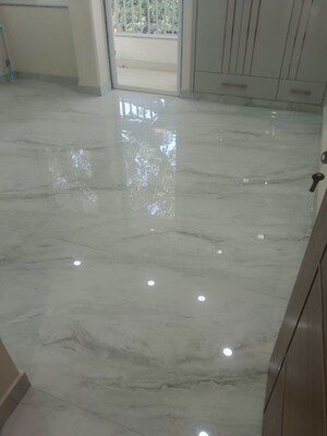 Room in 1.5 BHK Builder Floor at Chittaranjan Park – for Rent