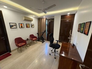 Gym in 3 BHK Builder Floor at Greater Kailash I – for Rent