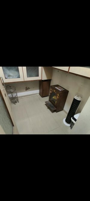 Team Area in 2 BHK Apartment at Aarinston Satyam Apartment, Navrangpura – for Rent