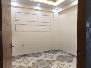 Room in 3 BHK Builder Floor at Sector 10 Greater Noida – for Sale