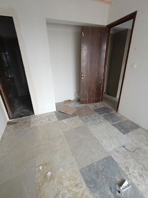 Room in 1 BHK Apartment at Alpine Primo, Andheri West – for Sale