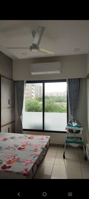 Room in 3 BHK Apartment at Avirat Silver Gardenia, Gota – for Rent