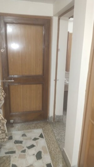 Bathroom in 1 BHK Builder Floor at Gomti Nagar – for Rent