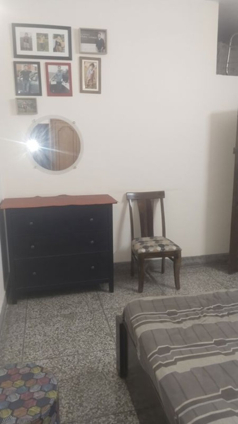 Living Room, gomti nagar 1 Bedroom 600 Sq.Ft. Builder Floor In Gomti Nagar Lucknow 10779311
