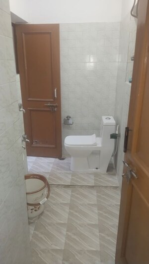 Bathroom in 1 BHK Builder Floor at Gomti Nagar – for Rent