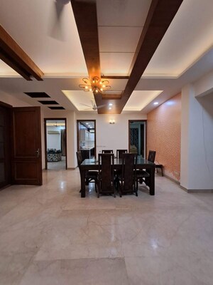3 BHK Builder Floor For Rent in South City 1
