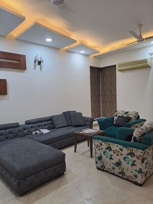 Living Room in 3 BHK Builder Floor at South City 1 – for Rent