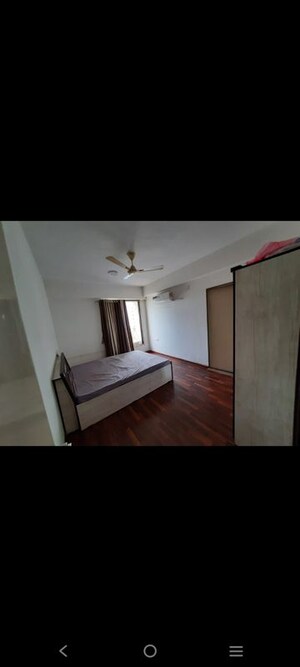 3 BHK Apartment For Rent in Shakti 140, Thaltej