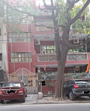 6+ BHK Villa For Sale in Pitampura