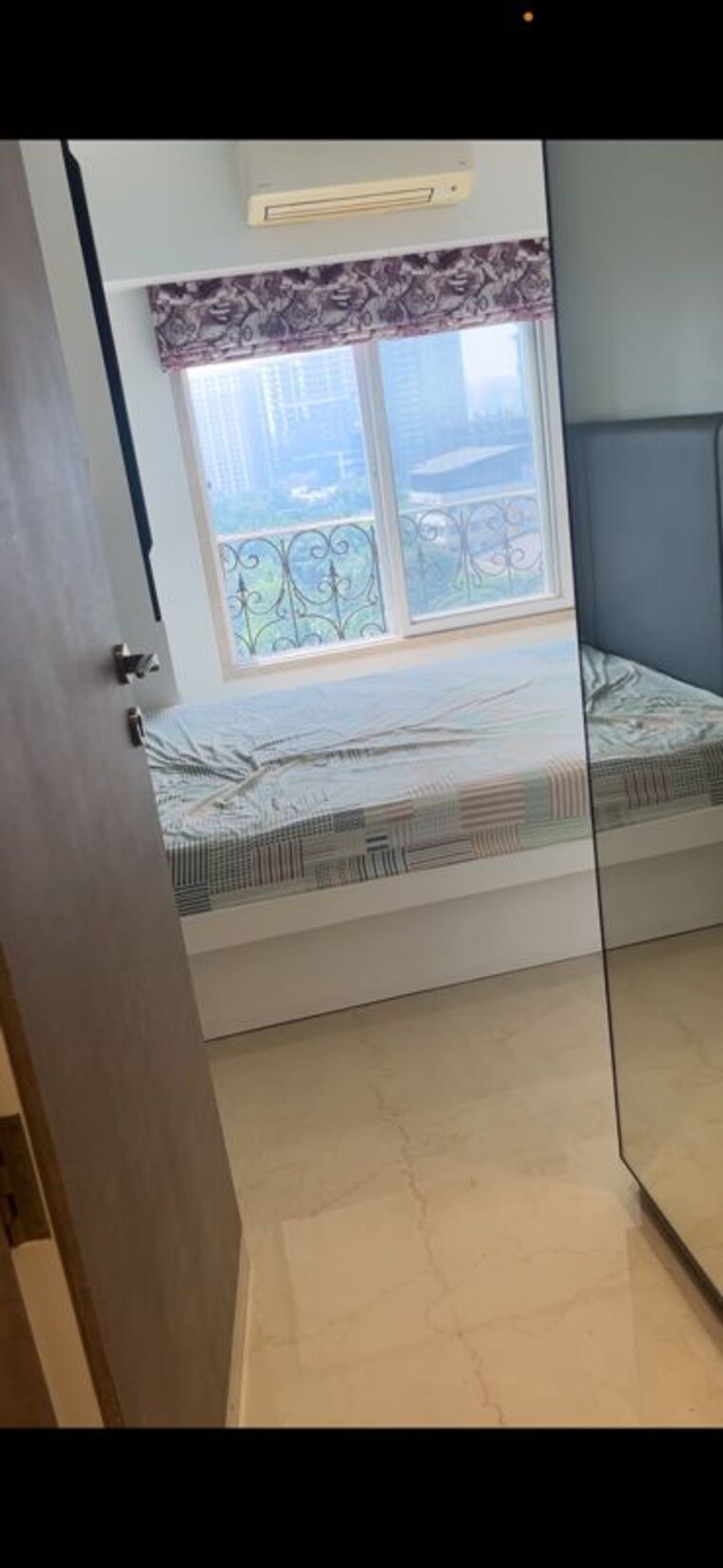 Bathroom, kanakia-paris 3.5 Bedroom 1300 Sq.Ft. Apartment In Bandra East Mumbai 10779370