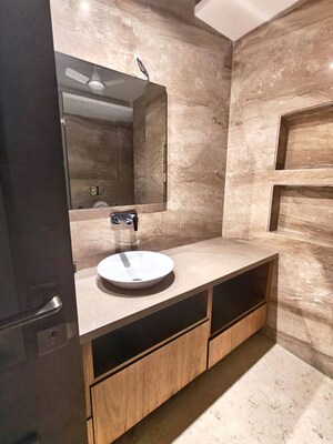 Attached Bathroom in 3 BHK Builder Floor at Shivalik Colony – for Rent