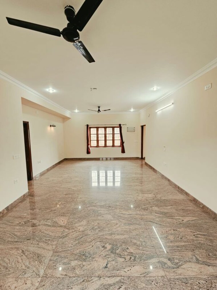 Room, indiranagar 3 Bedroom 2000 Sq.Ft. Apartment In Indiranagar Bangalore 10779423