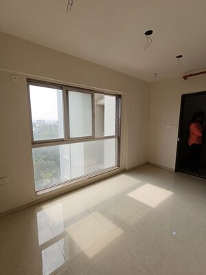 Room in 1 BHK Apartment at New Ocean View, Andheri West – for Sale