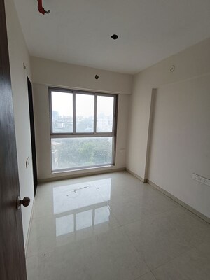 Room in 1 BHK Apartment at New Ocean View, Andheri West – for Sale