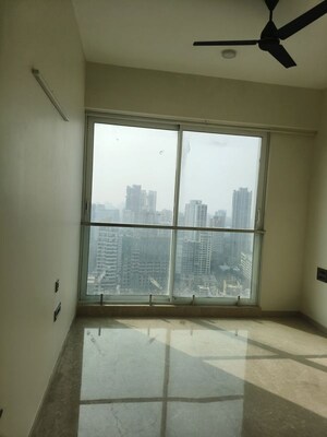 Room in 3 BHK Apartment at Marathon Monte South, Byculla West – for Rent