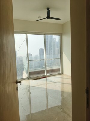 Room in 3 BHK Apartment at Marathon Monte South, Byculla West – for Rent