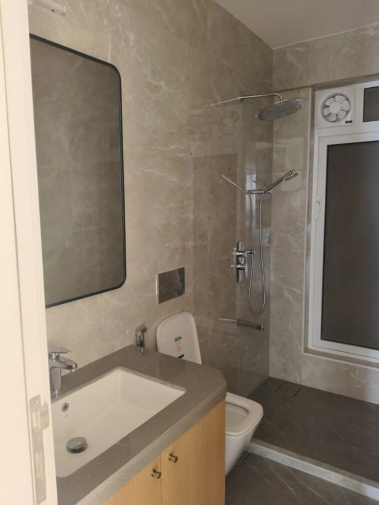 Bathroom, marathon-monte-south 3 Bedroom 1303 Sq.Ft. Apartment In Byculla West Mumbai 10779438