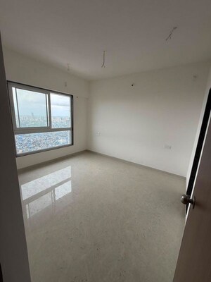 Room in 2 BHK Apartment at Adani Ten BKC, Bandra East – for Rent