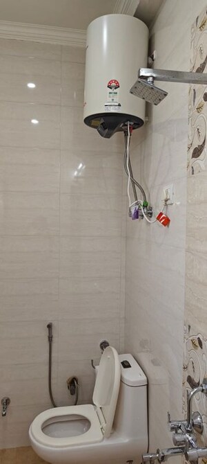 Bathroom in 2 BHK Builder Floor at Sector 23 – for Rent