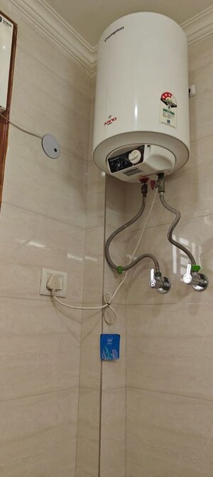Bathroom in 2 BHK Builder Floor at Sector 23 – for Rent