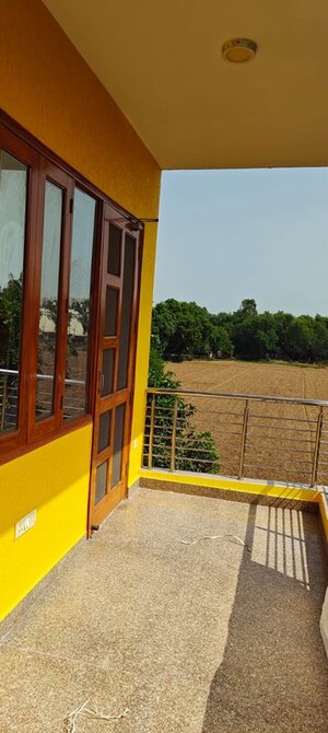Balcony in 2 BHK Builder Floor at Sector 23 – for Rent