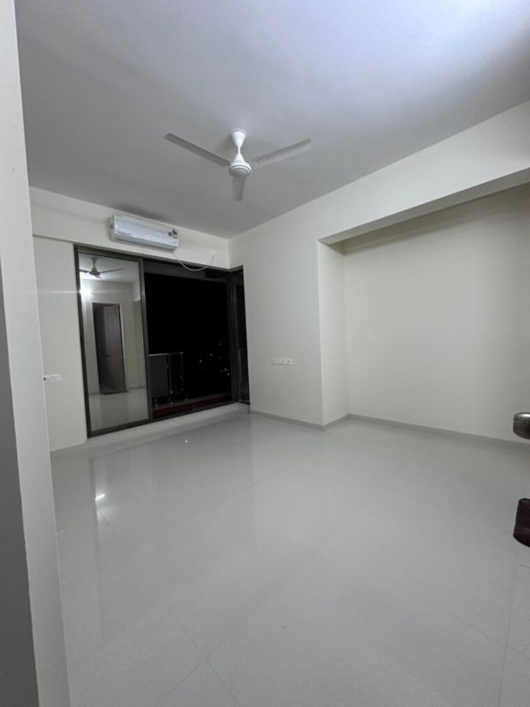 Room, raymond-aashiyana 2 Bedroom 650 Sq.Ft. Apartment In Vartak Nagar Thane 10779492