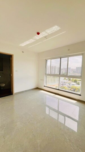 Room in 3 BHK Apartment at Zen Elite, Kharadi – for Rent