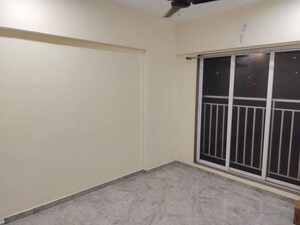 Room in 2 BHK Apartment at Bhandup East – for Rent