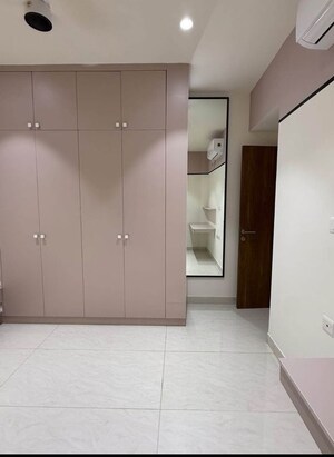 Room in 3 BHK Apartment at Prestige Beverly Hills, Kokapet – for Rent