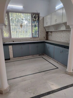 Kitchen in 3.5 BHK Builder Floor at RWA Apartments Sector 47, Sector 47 – for Rent
