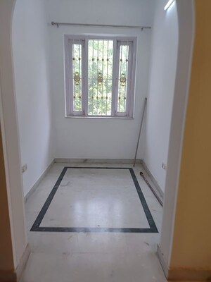 Room in 3.5 BHK Builder Floor at RWA Apartments Sector 47, Sector 47 – for Rent