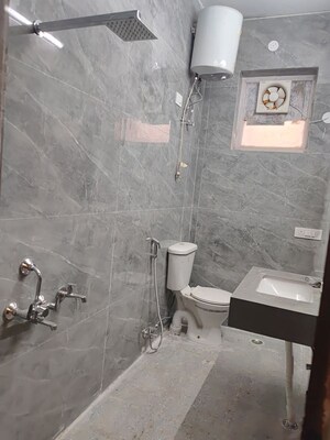 Bathroom in 3.5 BHK Builder Floor at RWA Apartments Sector 47, Sector 47 – for Rent
