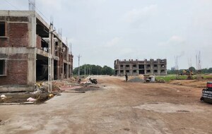  Industrial Plot – Exterior View View at Kadodara - for Rent