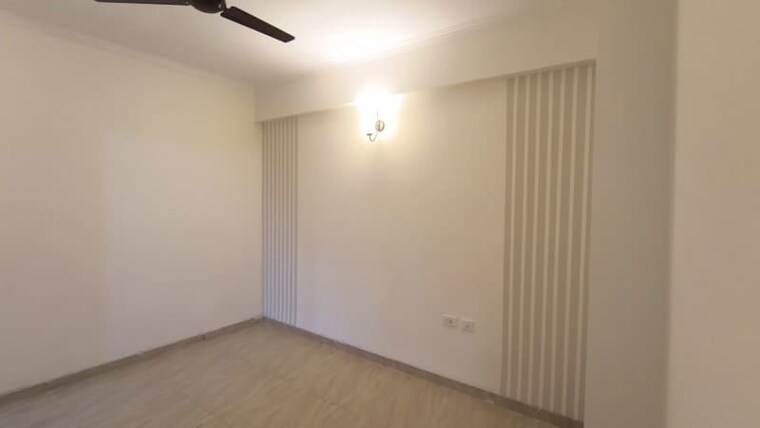 Room, gaur-city-2-14th-avenue 3 Bedroom 1300 Sq.Ft. Apartment In Sector 16c Greater Noida Greater Noida 10779549
